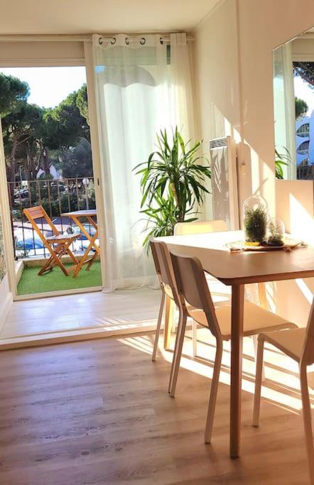 Superbe Studio Au Calme A 8Mn De La Plage La Grande Motte Exterior foto
